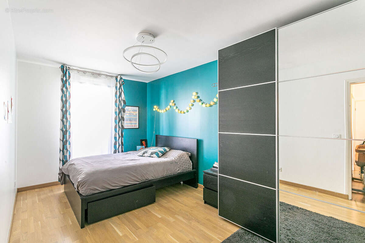 Appartement à NANTERRE