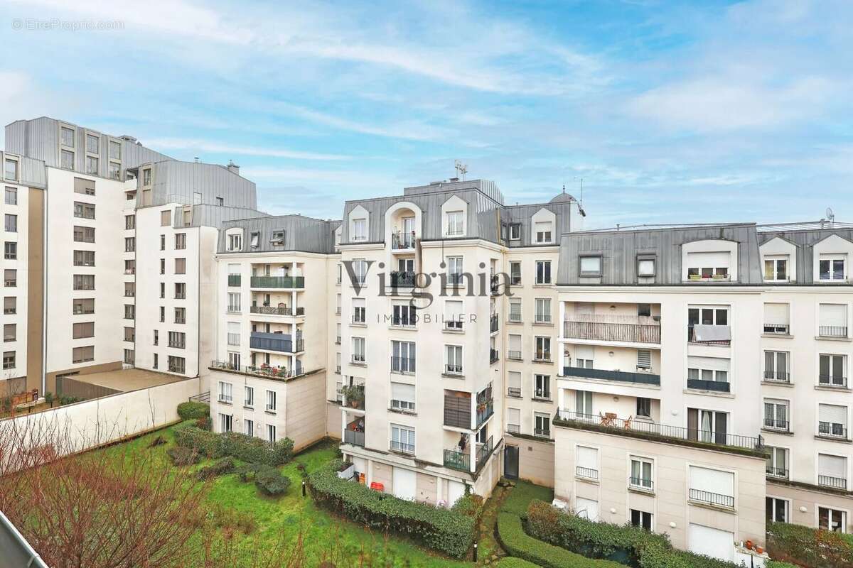 Appartement à CHARENTON-LE-PONT