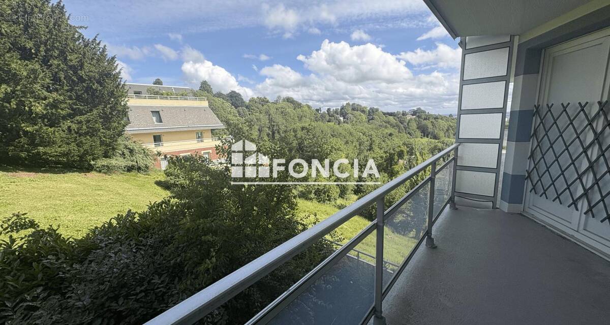 Appartement à MONT-SAINT-AIGNAN