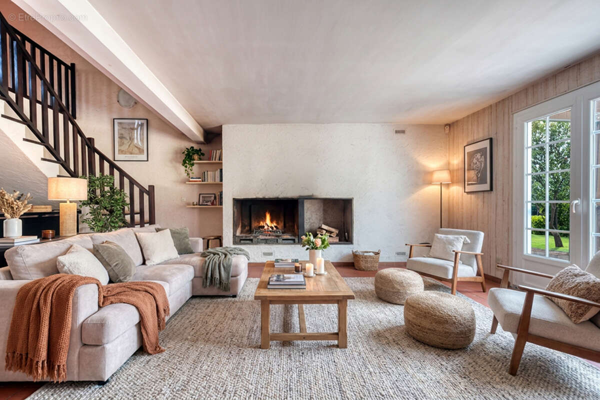 Maison familiale 10 pieces - 6 chambres - sous sol total - terrain de 1800m2 - photo 8