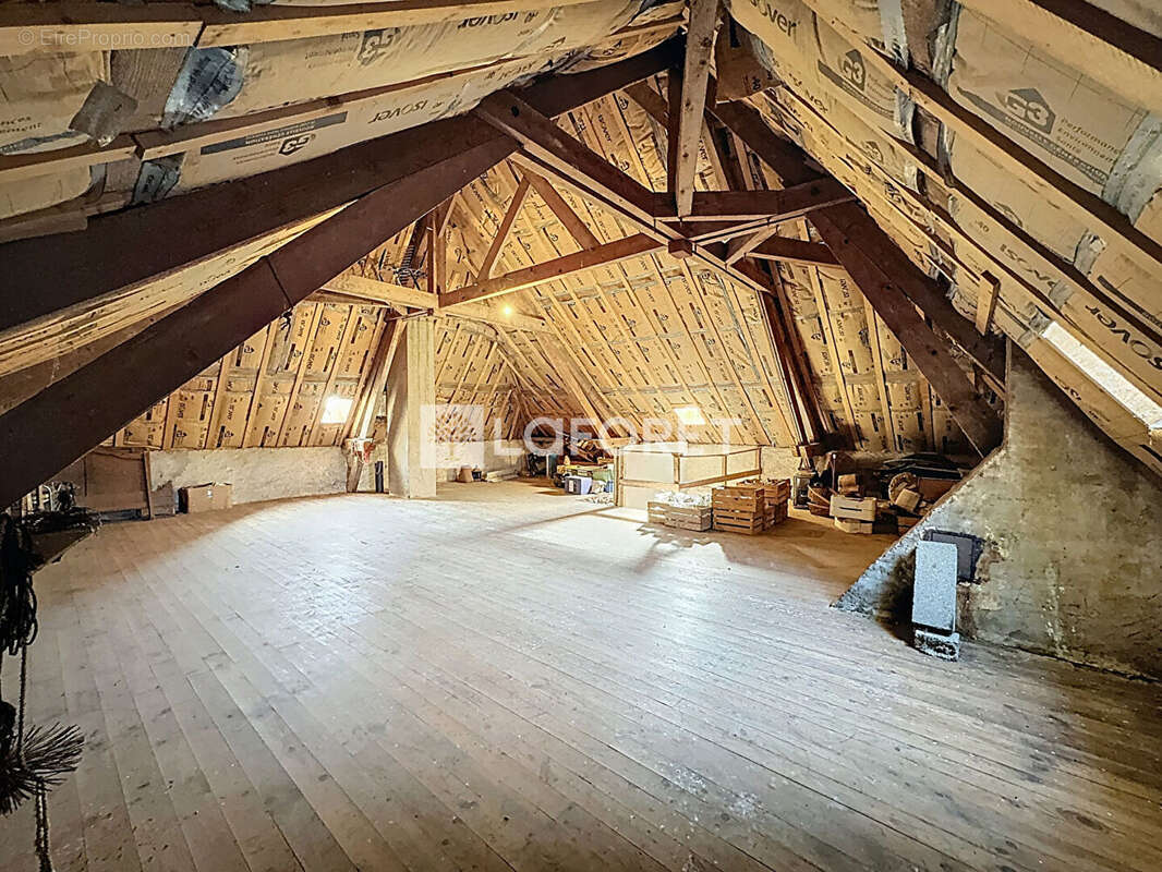 Maison 6 pièce(s) 182 m2 - photo 10