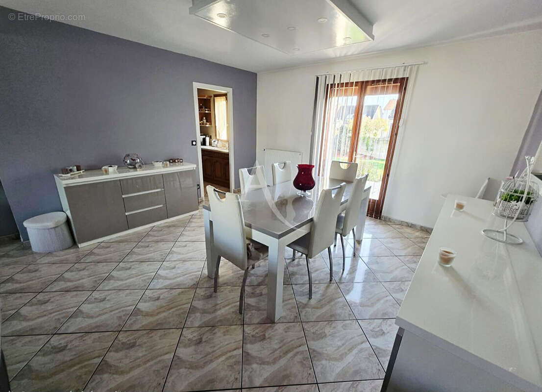 Maison à TREMBLAY-EN-FRANCE