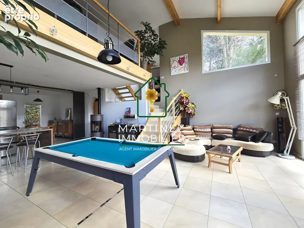 Maison 145 m² à Saint-Christo-En-Jarez  - photo 2