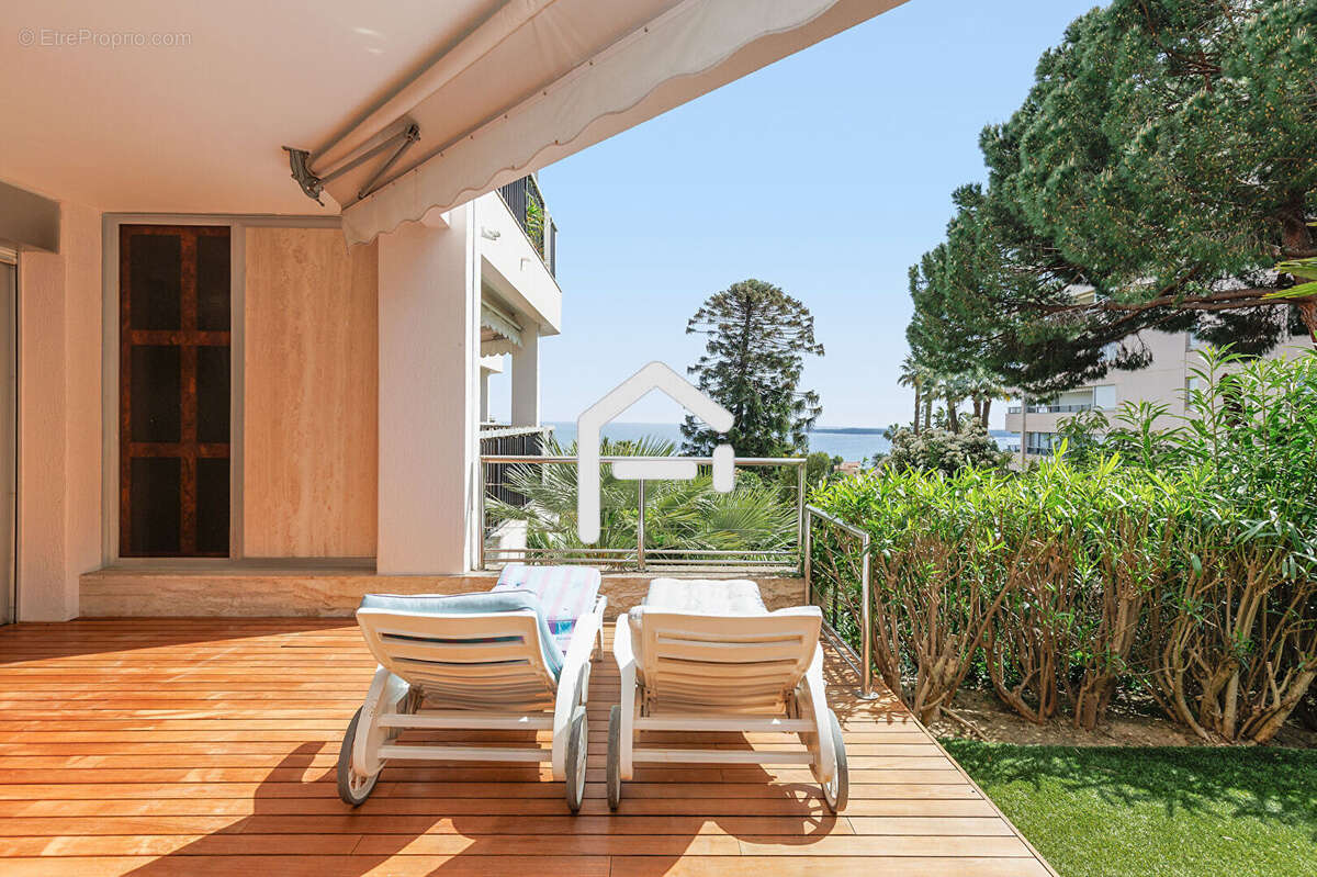 Appartement à CANNES