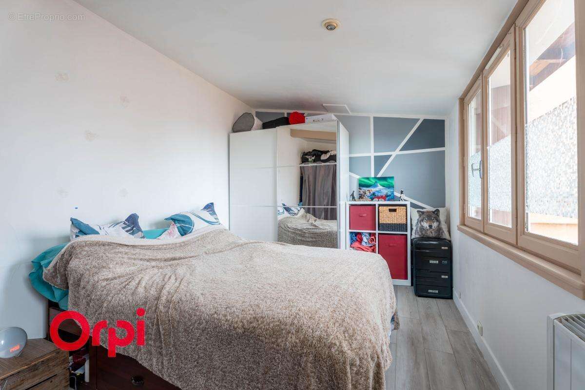 Appartement à LENTILLY