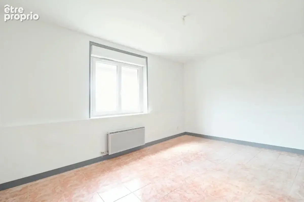 EXCLUSIVITE - Maison 82 m² - 4 pièces - 2 Chambres - Grange/Garage - terrain 520 m² - DOMPIERRE LES EGLISES (87) - photo 7