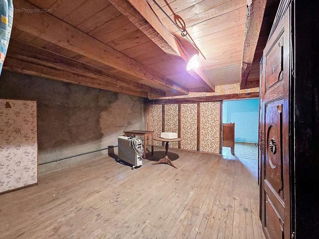 Maison à VAL-DE-MEUSE