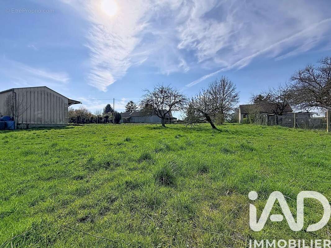 Photo 7 - Terrain à SAINT-JULIEN-DE-CHEDON