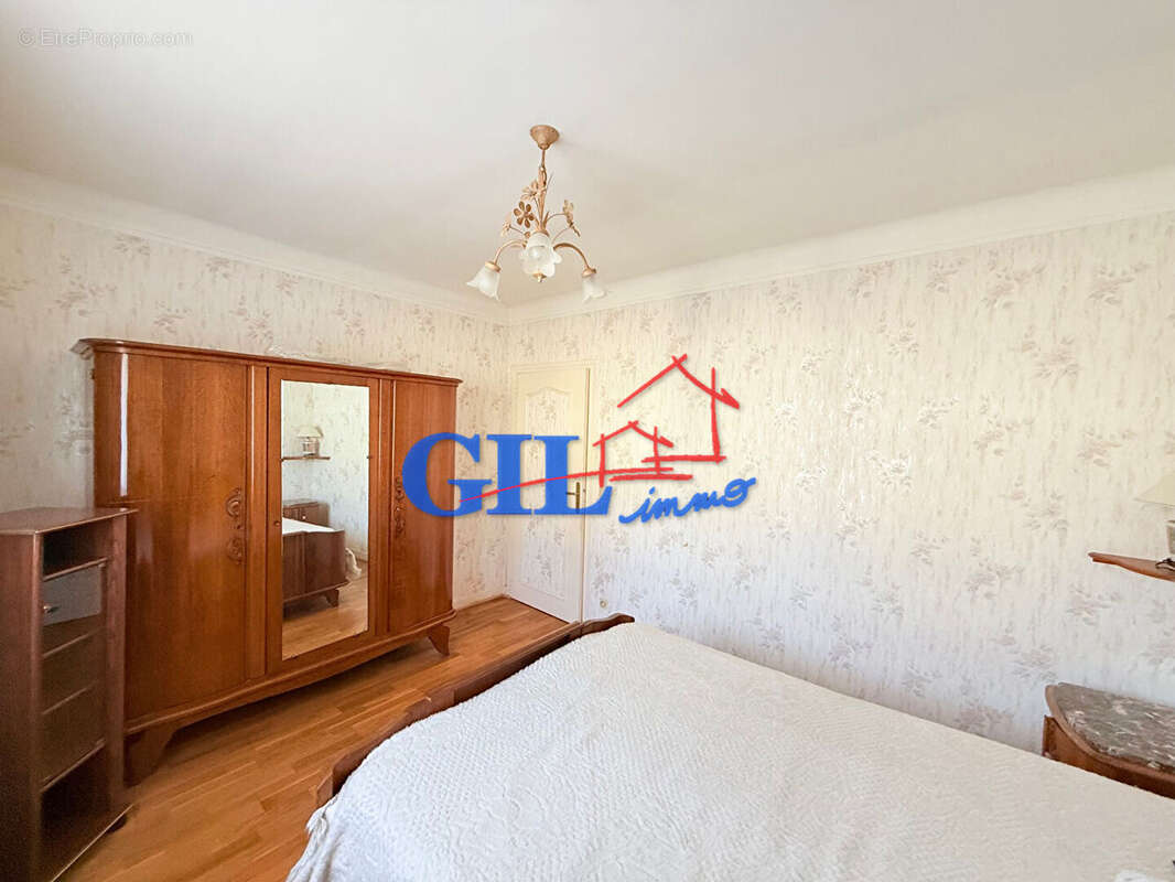 Maison à SAVIGNY-LE-TEMPLE