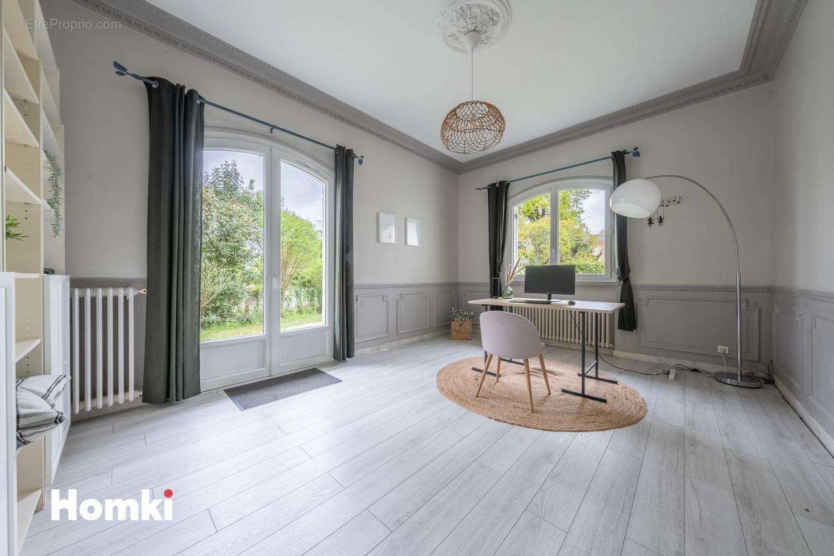 Maison à PESSAC