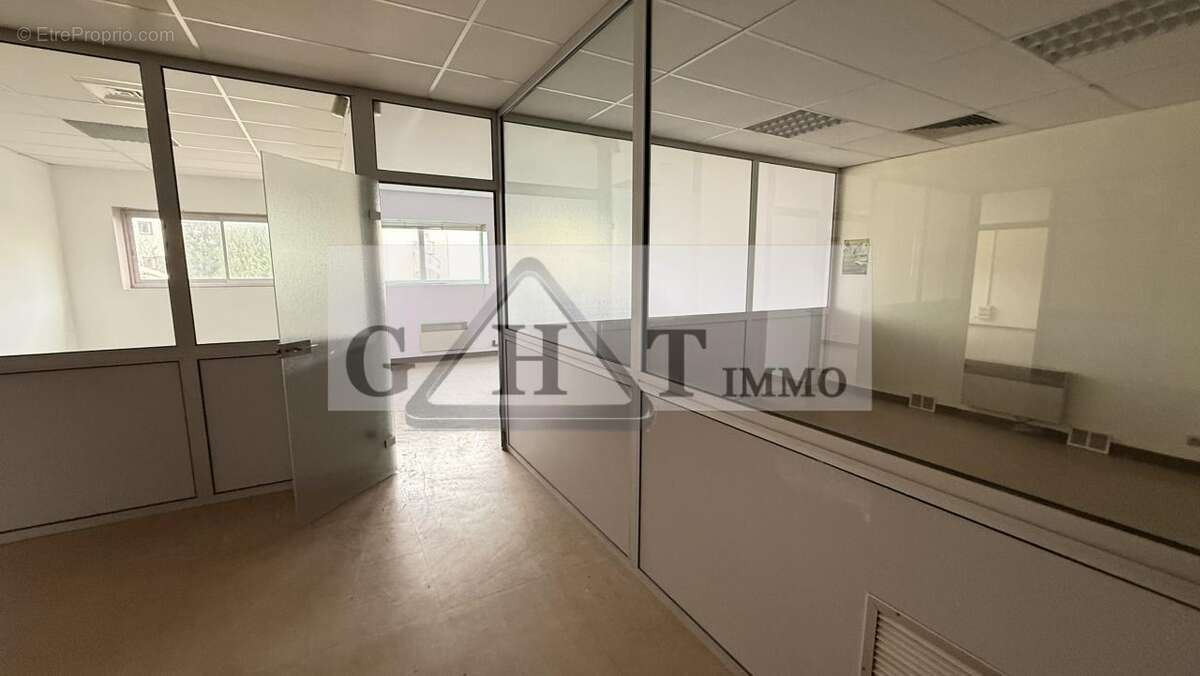 240 m² à vendre – mareuil-lès-meaux (77100) - photo 8