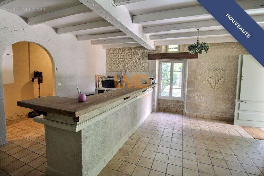 Demeure ancienne rénovée avec piscine - photo 15