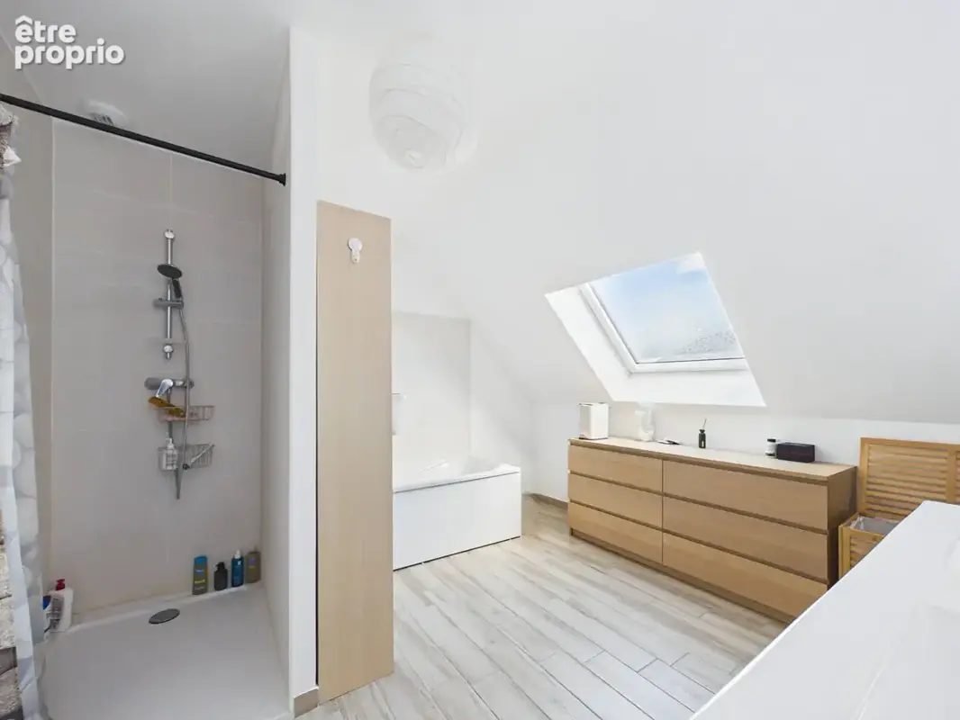 Maison récente 5 pièces à vendre à Saint-Aubin-lès-Elbeuf - Confort et calme assurés ! - photo 9