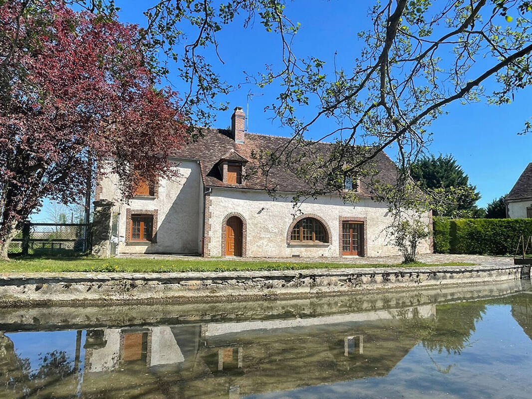 Maison à CHAMPLOST