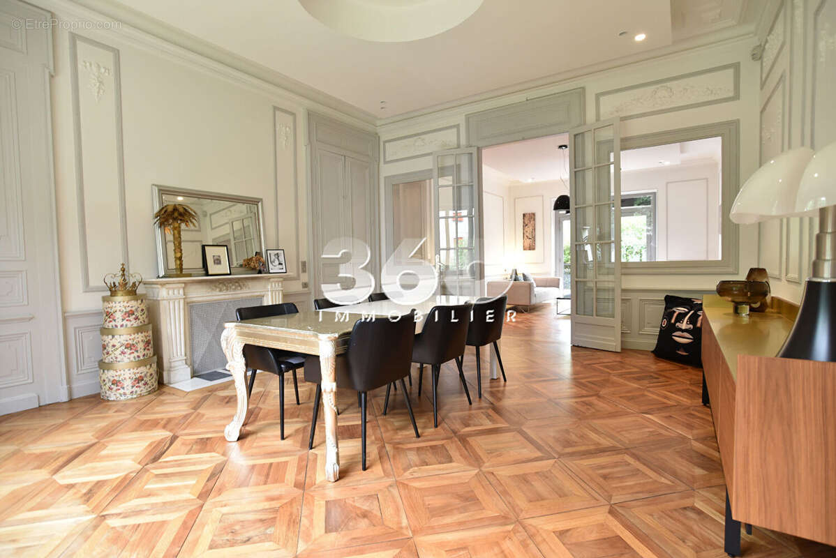 Appartement à AIX-LES-BAINS