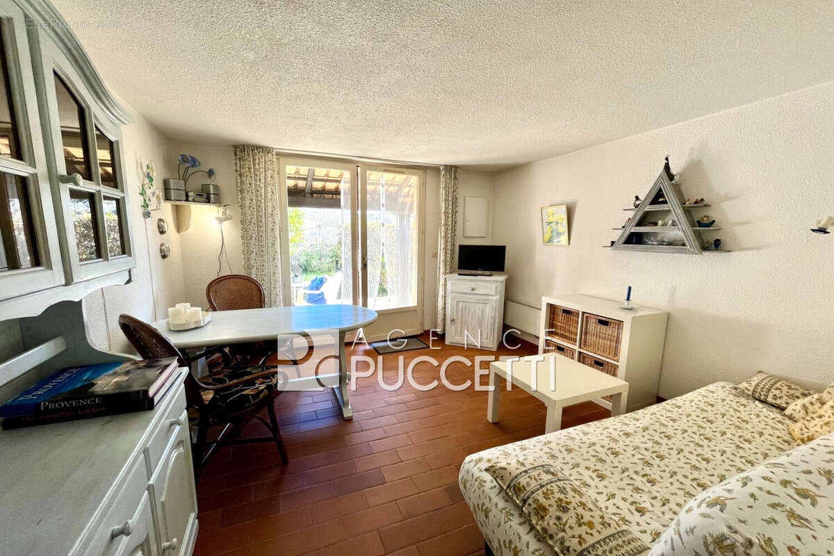 Appartement à VENCE