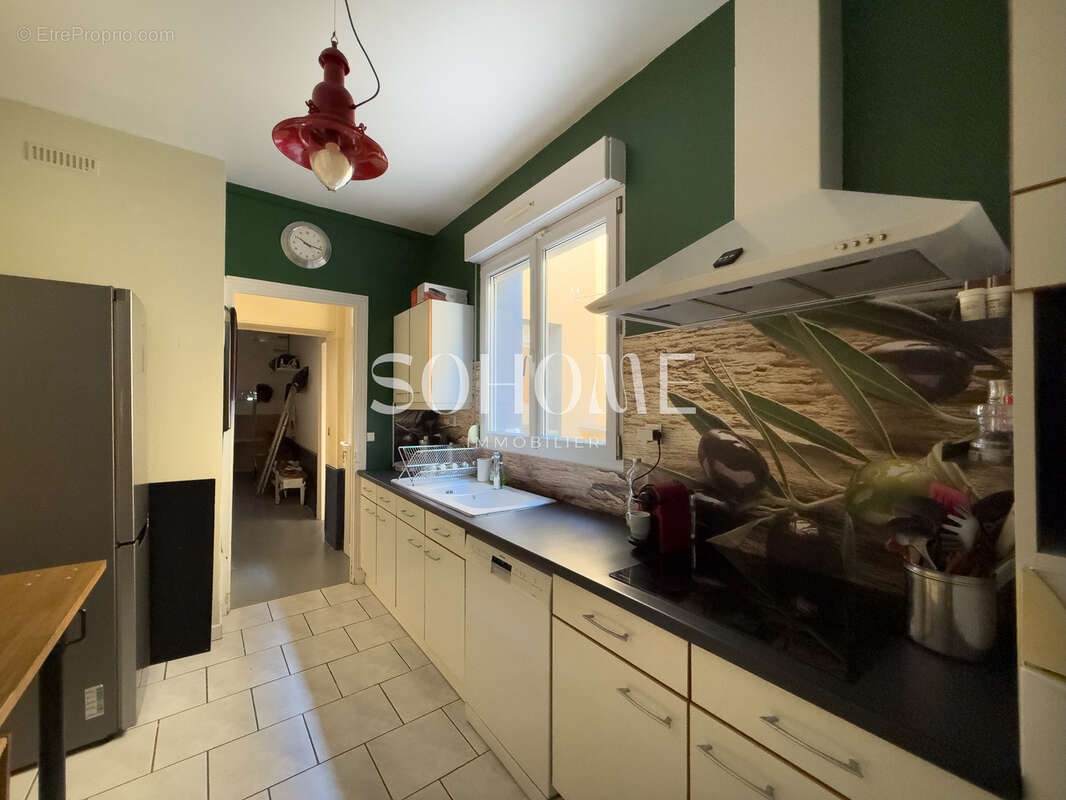 Maison Secteur rue de Courcelles - Avec jardinet et cour - 4 chambres - photo 5