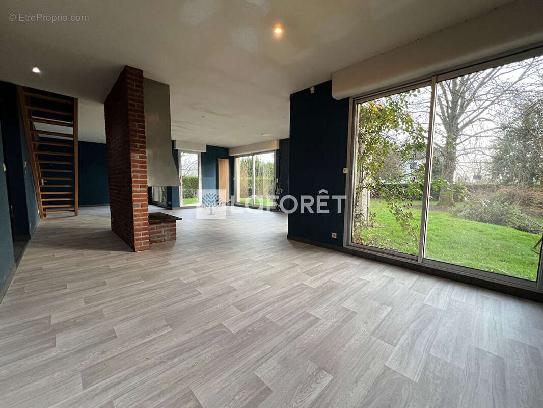 Maison à SAINT-JACQUES-SUR-DARNETAL