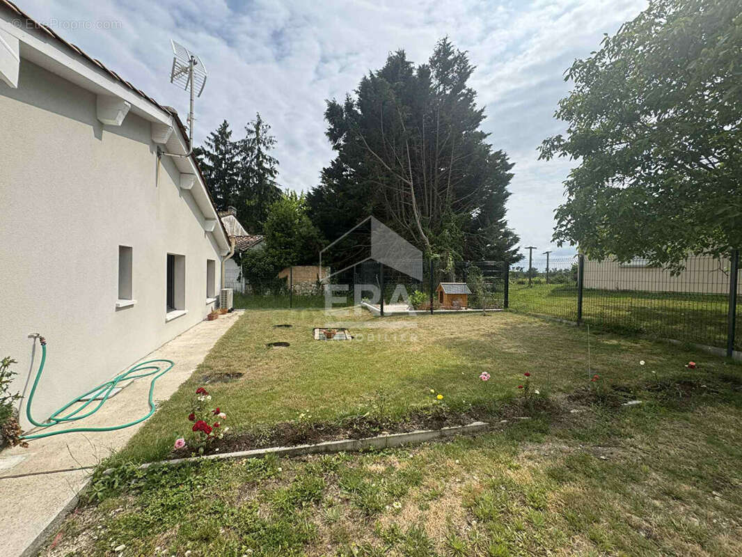 Maison à MOMBRIER
