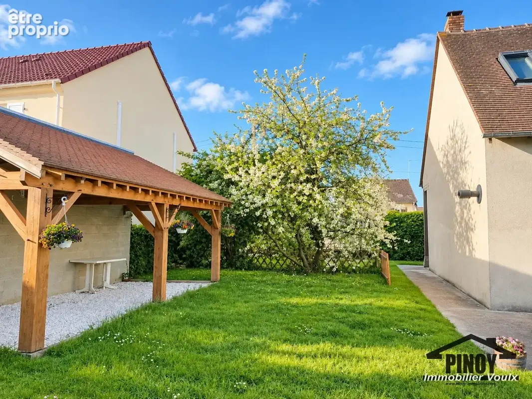 Cannes-Écluse   Maison familiale avec vie de plain-pied, sous-sol total et jardin - photo 16