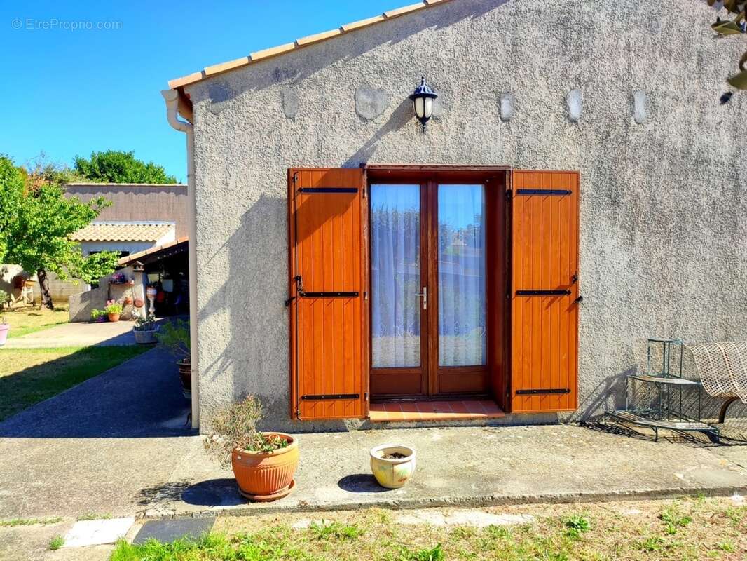 Maison plain-pied 103m2 103m2 sur beau terrain clos de 675m2 - photo 2