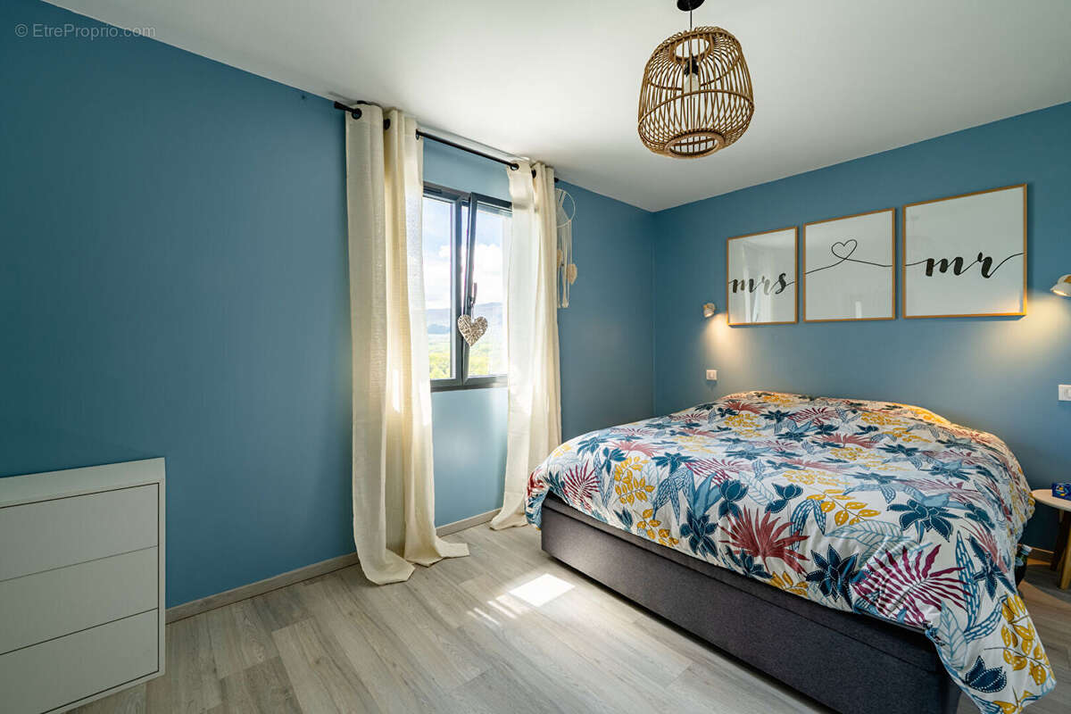 Maison à BELLEGARDE-SUR-VALSERINE