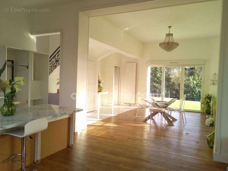 Maison à MONTMORENCY