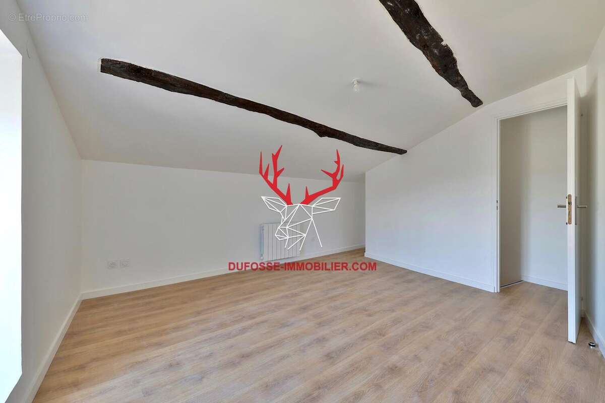 Photo 9 - Maison à LA TOUR-DE-SALVAGNY