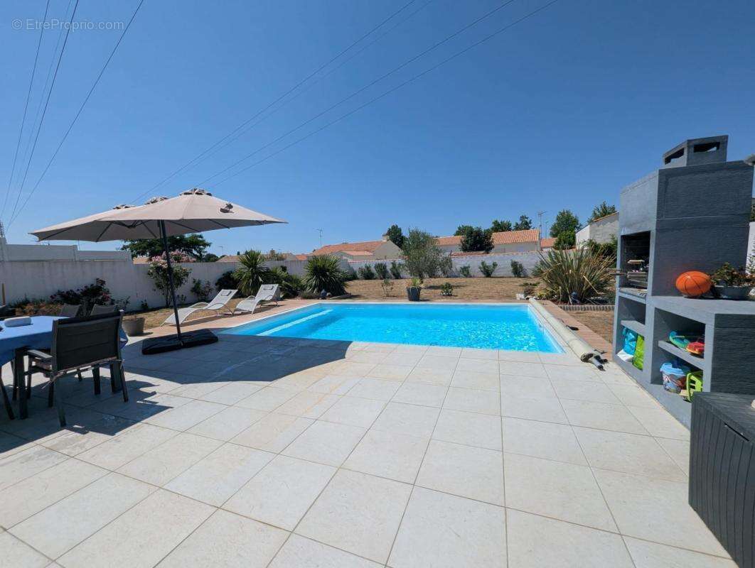 CHALLANS, Maison, 109 m2, 4 chambres, piscine - photo 15