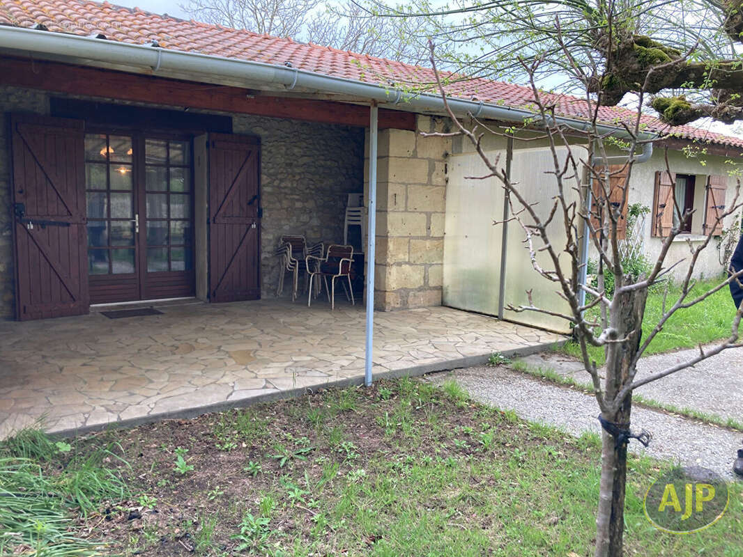 Maison à SAINT-ESTEPHE