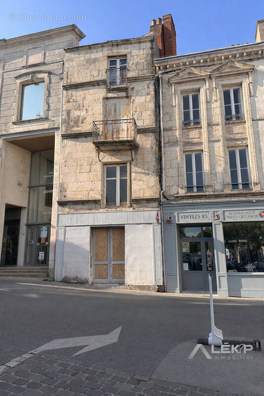 Maison à FONTENAY-LE-COMTE