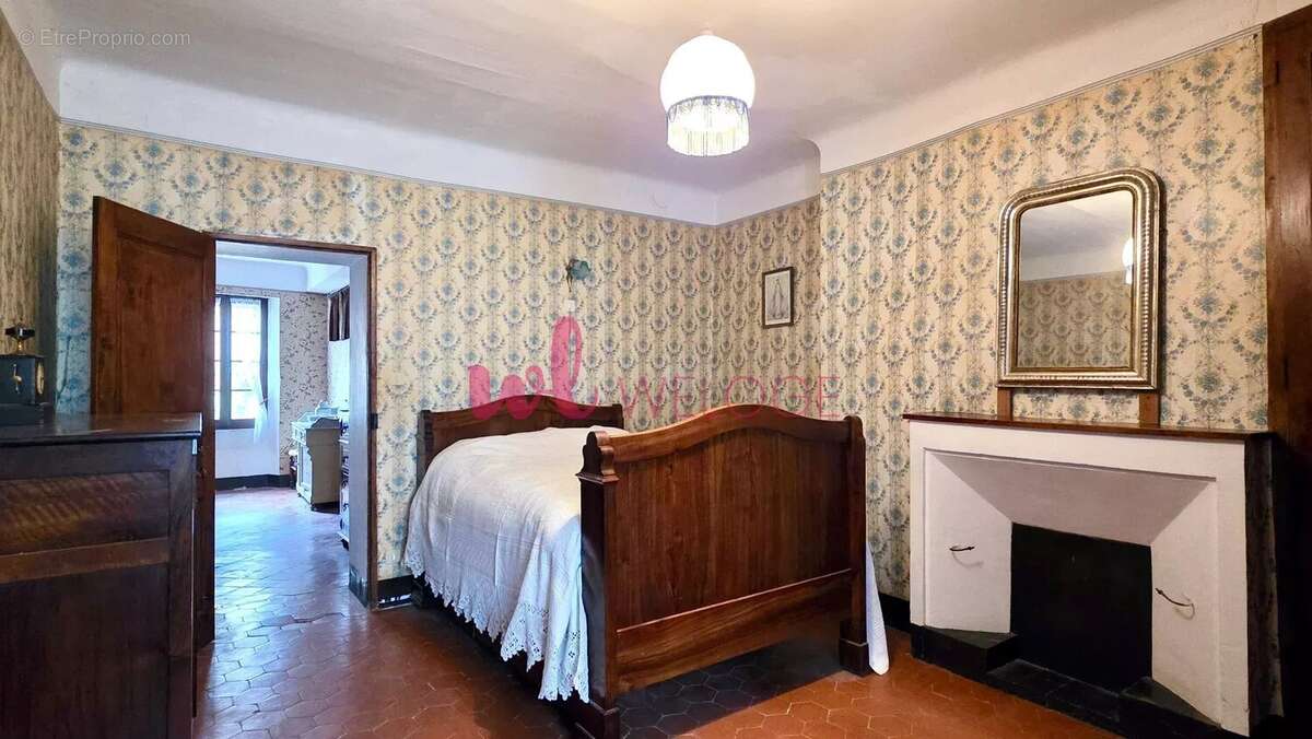 Maison à ALLEMAGNE-EN-PROVENCE