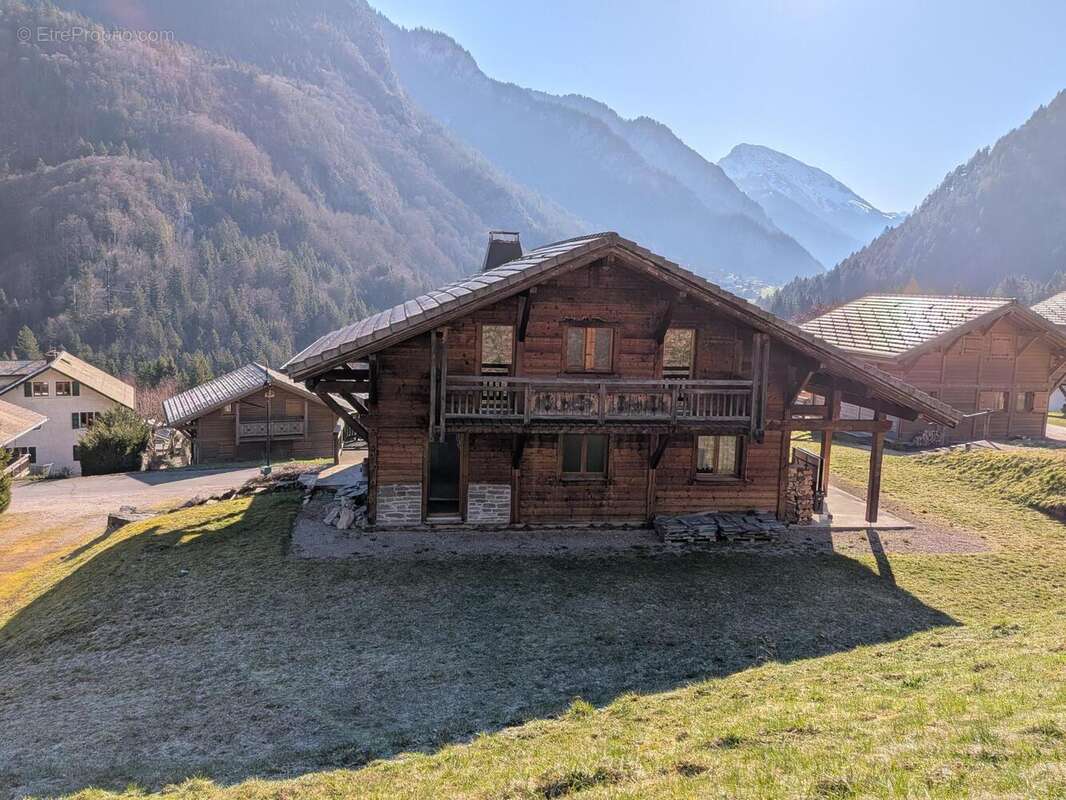 Maison 150 m² à Bonnevaux  - photo 2
