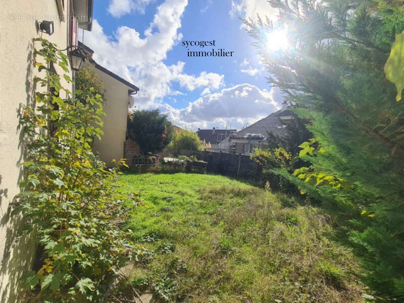 Maison à ROSNY-SOUS-BOIS