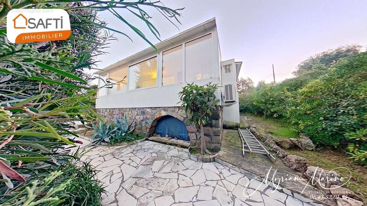 Photo 3 - Maison à FREJUS