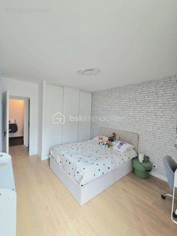 Appartement à RUEIL-MALMAISON