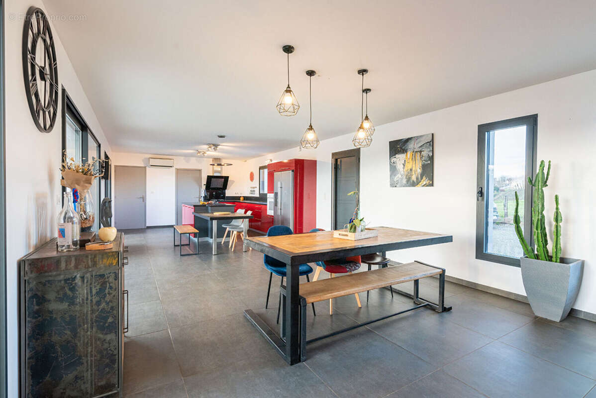 Maison à MOUSCARDES