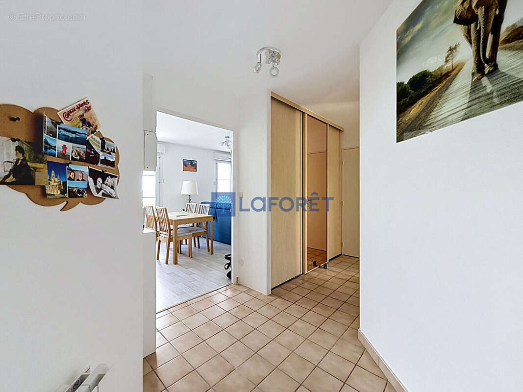Appartement à SAINT-PIERRE-DU-PERRAY