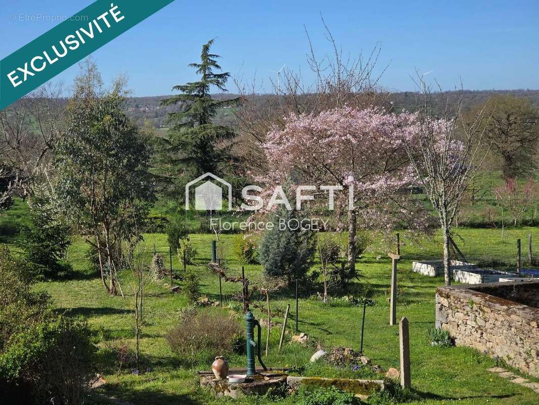 Photo 2 - Maison à LE DORAT