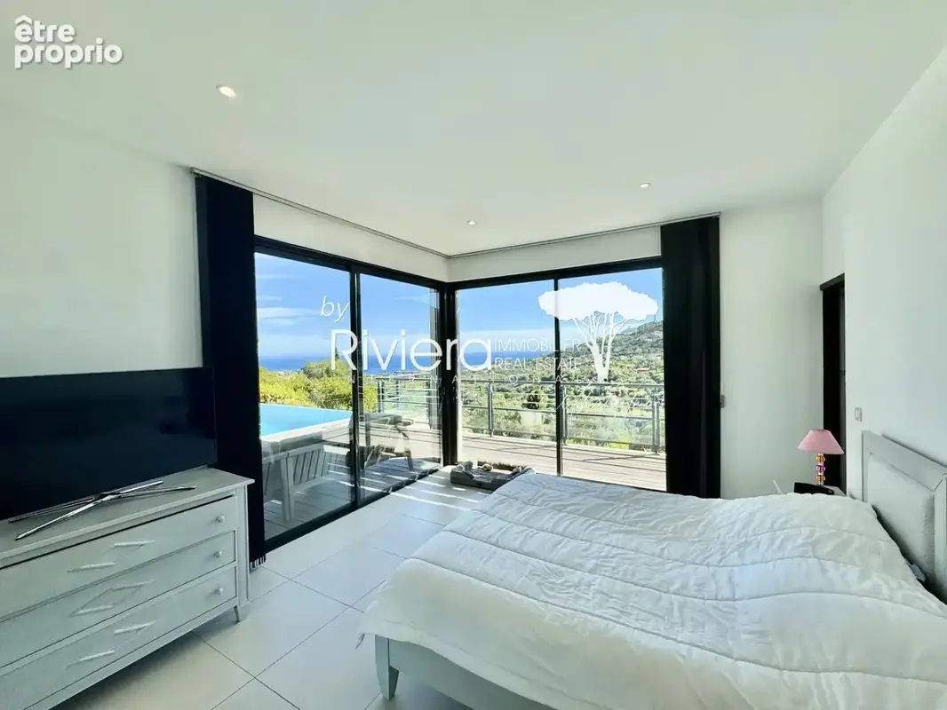 Propriété Contemporaine - Vue Mer imprenable avec piscine à - photo 16