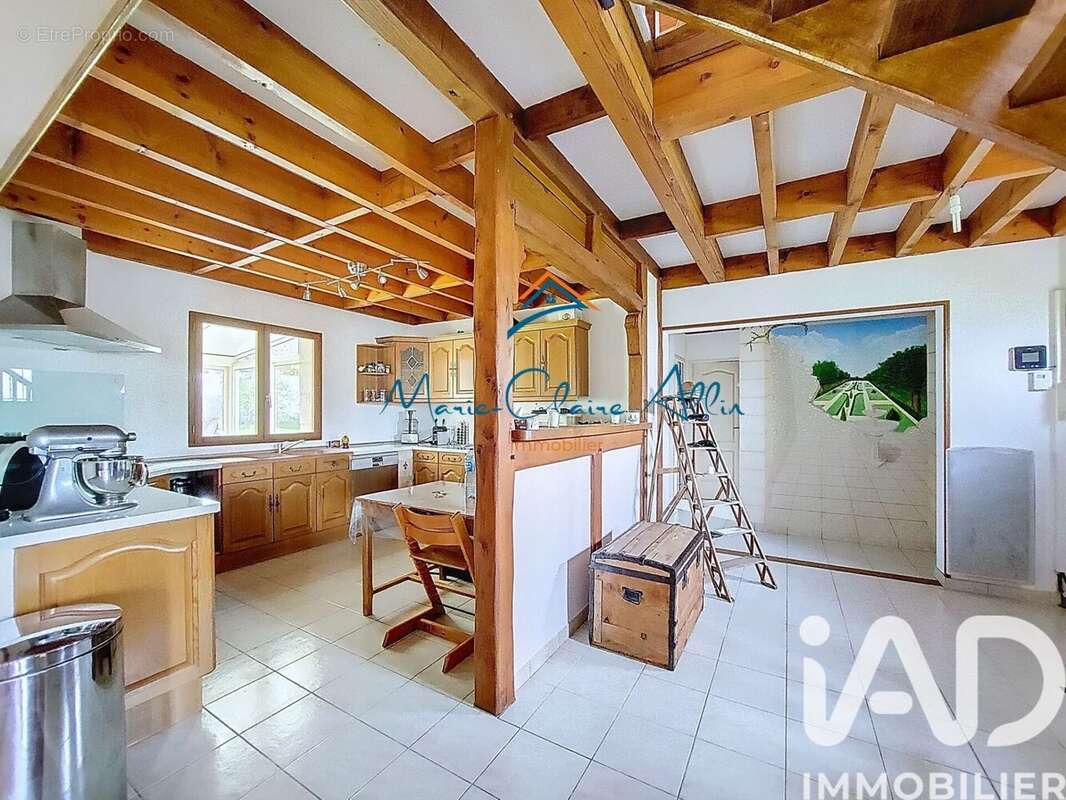 Maison 190 m² à Avaray  - photo 6