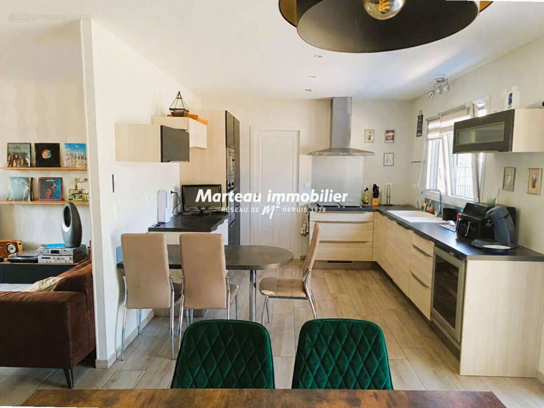Sarge les le mans maison de plain-pied  d'environ 105m² - photo 3