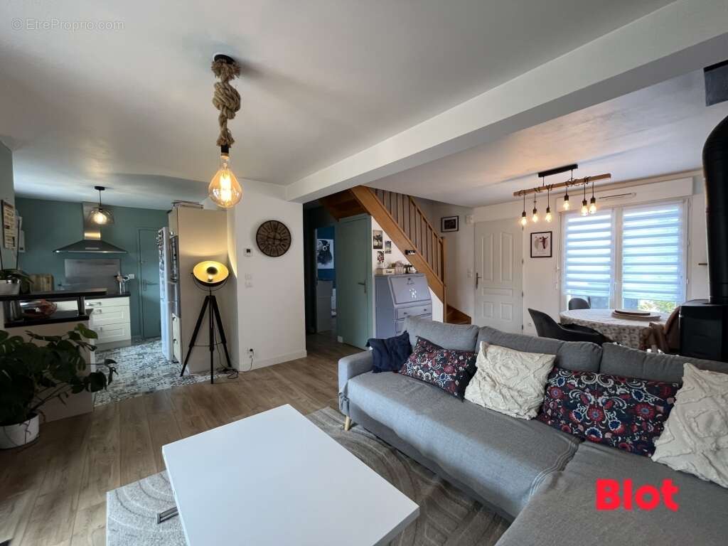 Maison 100 m² à Bain-De-Bretagne  - photo 3