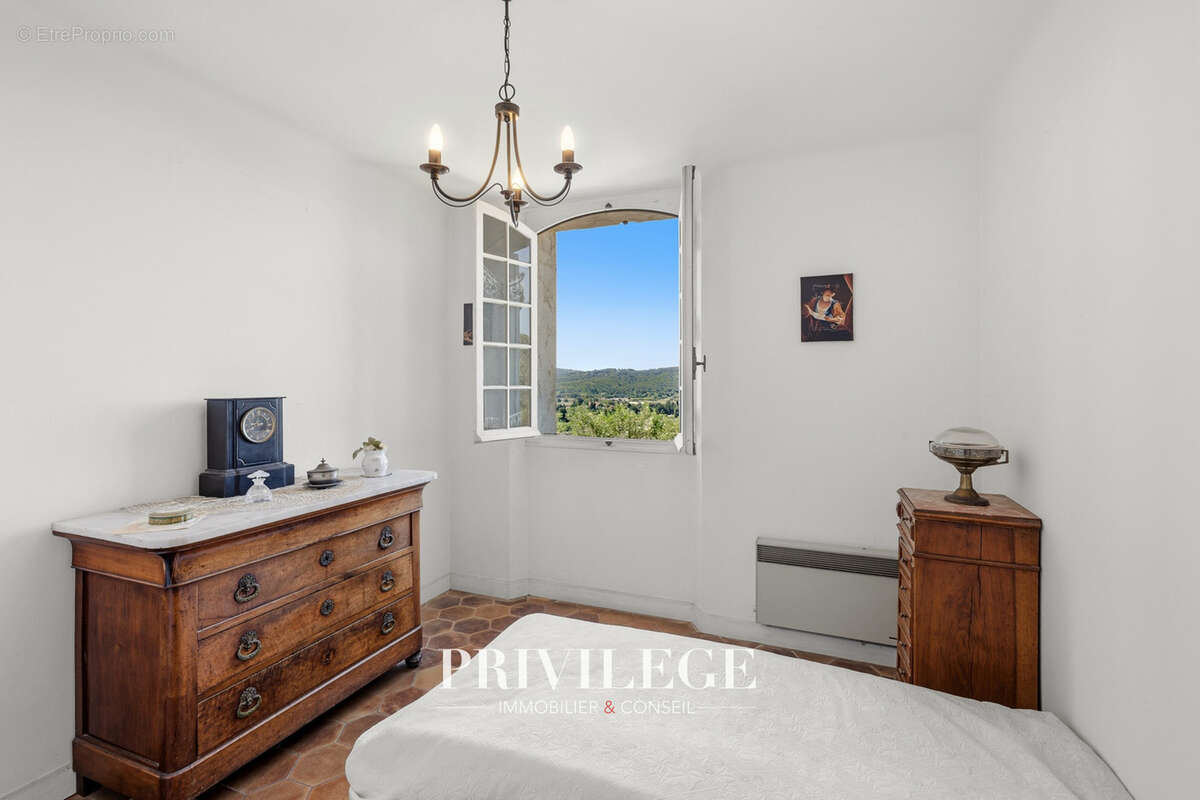 Maison à OLLIOULES