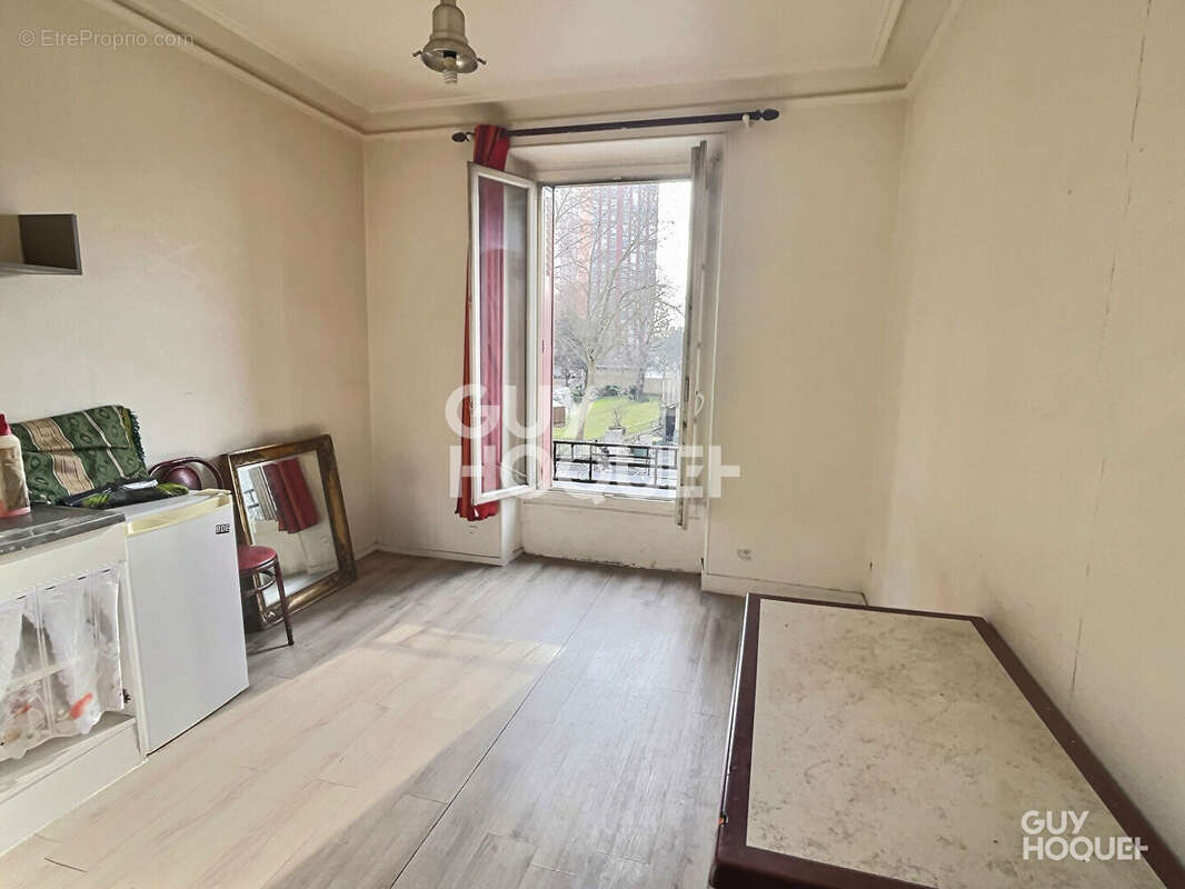 Appartement à AUBERVILLIERS