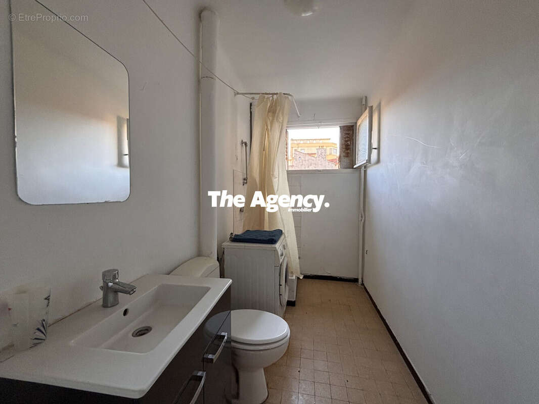 Appartement à MARSEILLE-7E