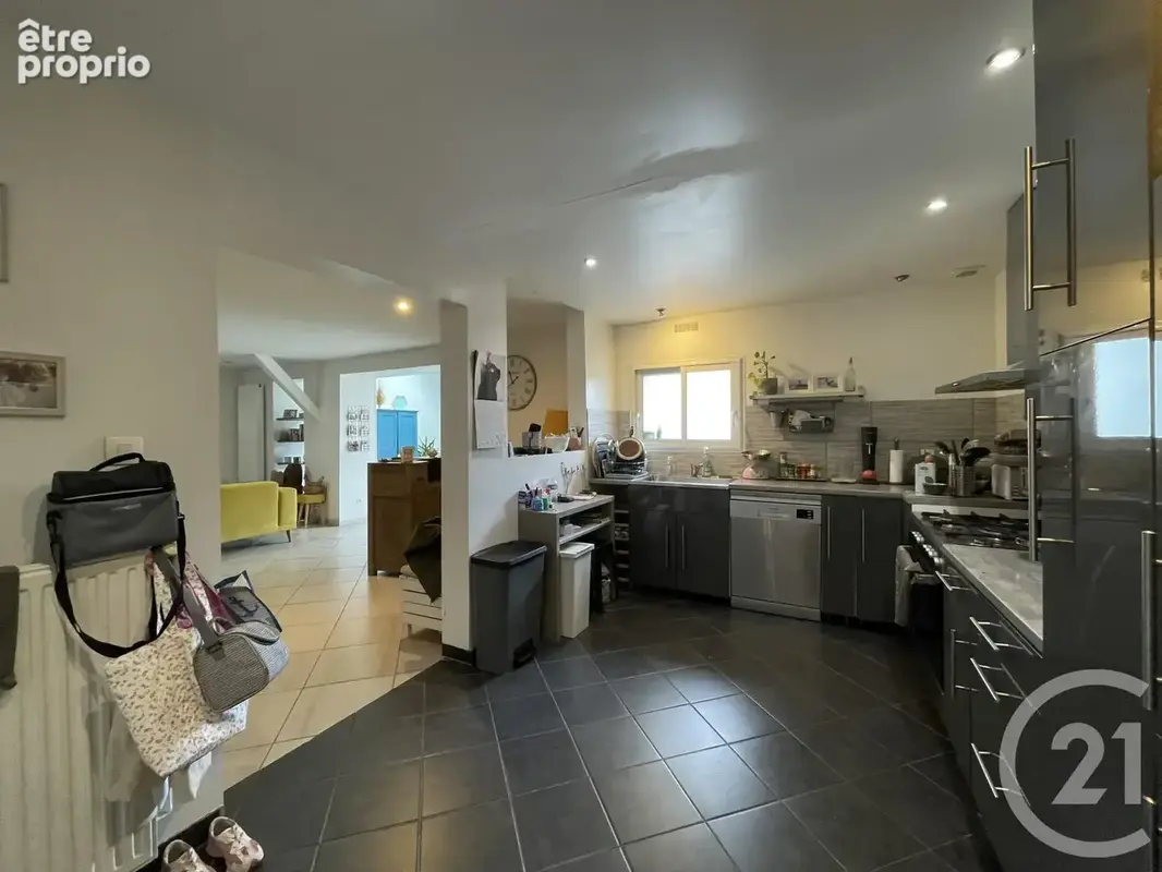 Maison 6 pièces 255 m² à vendre à Gaillon (27600) - photo 5