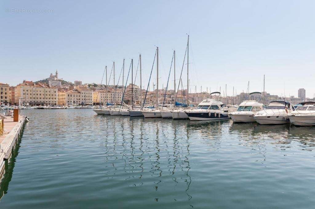 Appartement à MARSEILLE-2E