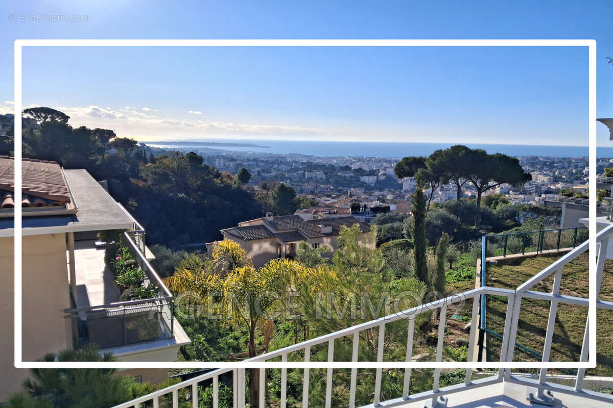 Parking à LE CANNET