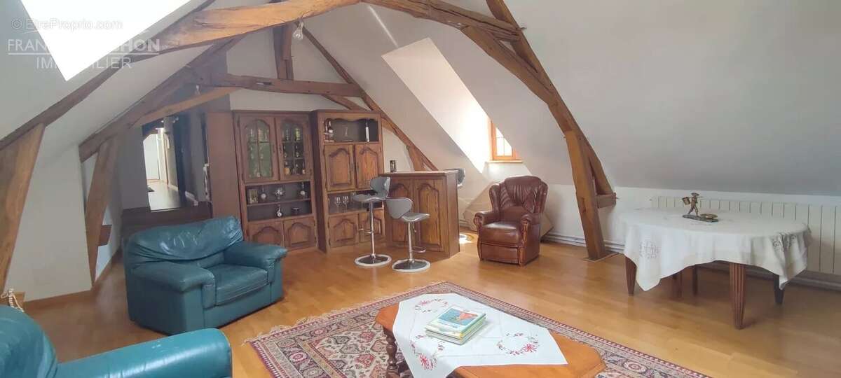 Maison à PERS-EN-GATINAIS